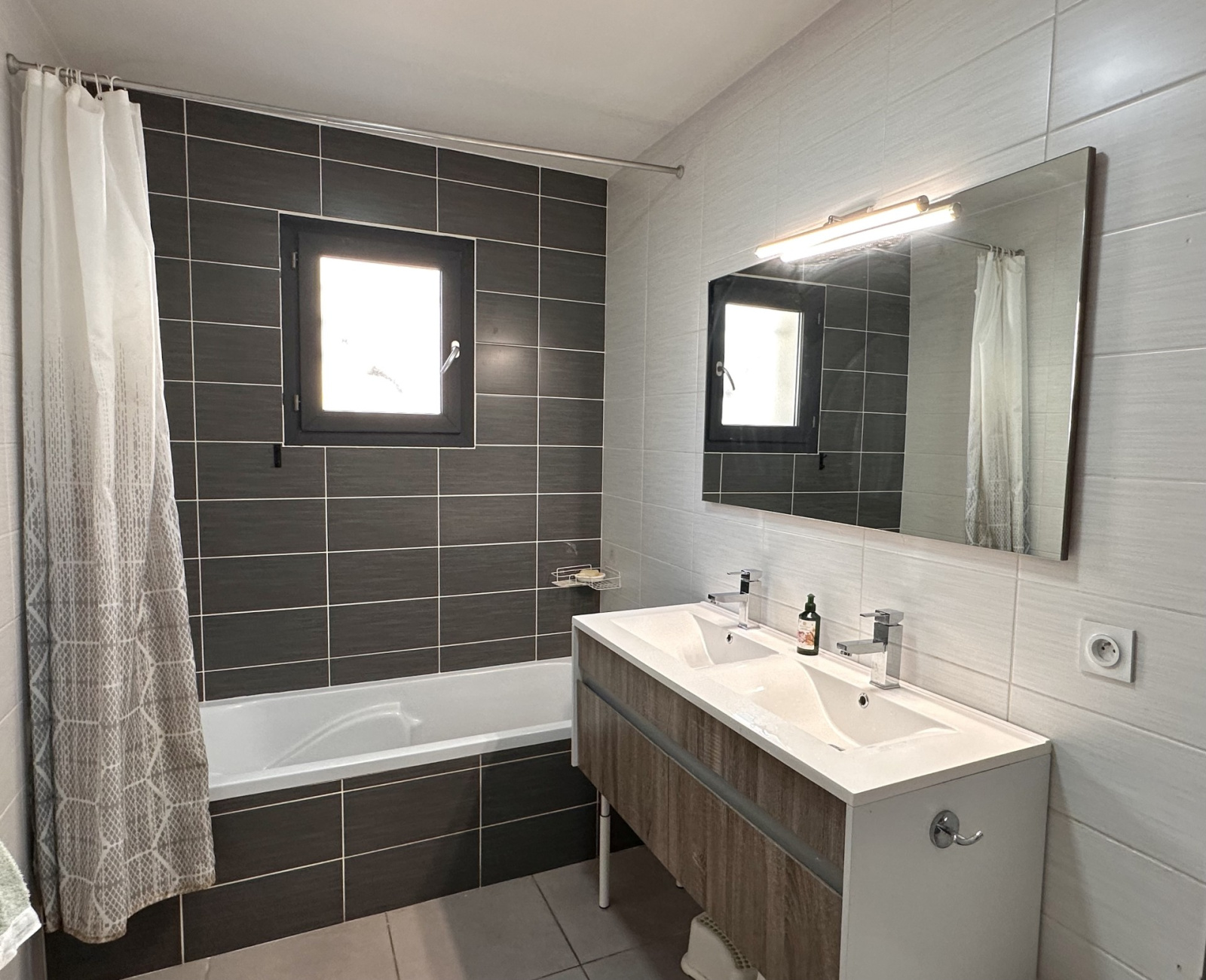 Image_10, Maison, Charly, ref :2219