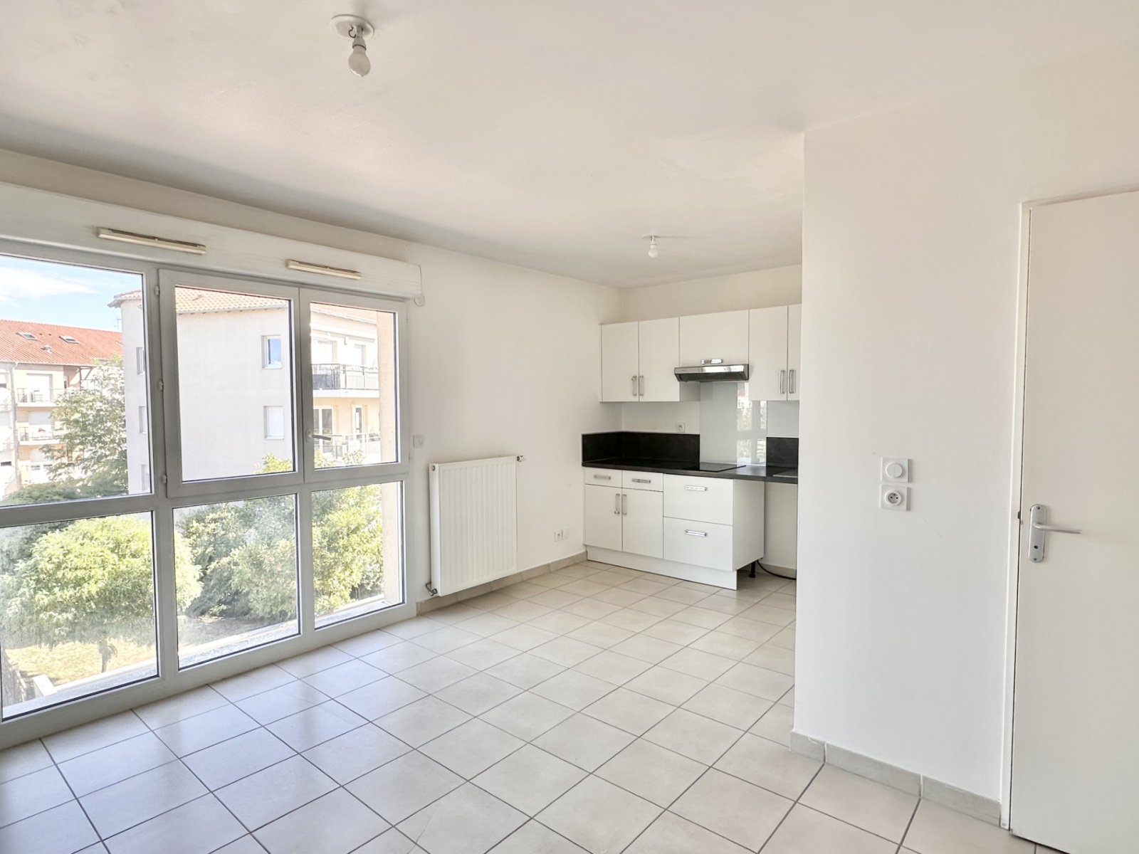 Image_1, Studio, Craponne, ref :2257
